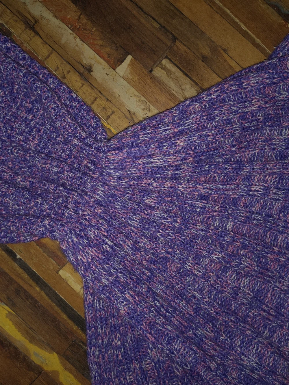 Kids Purple Mermaid Tail Knit Blanket